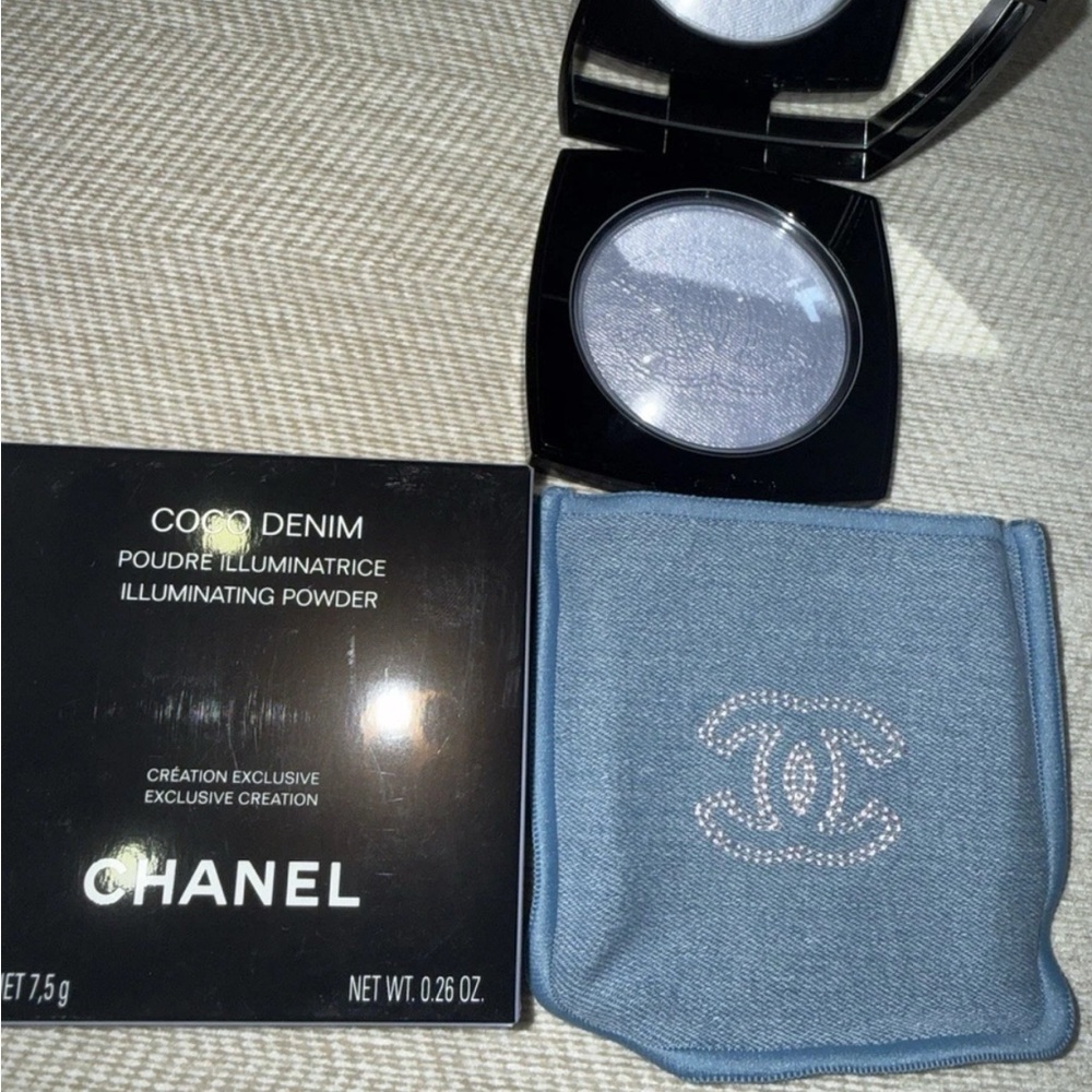 Authentic, limited edition Coco DENIM illuminating powder, brand new condition